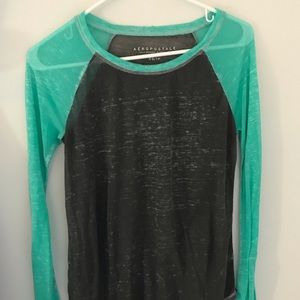 gray and teal Aeropostale baseball tee